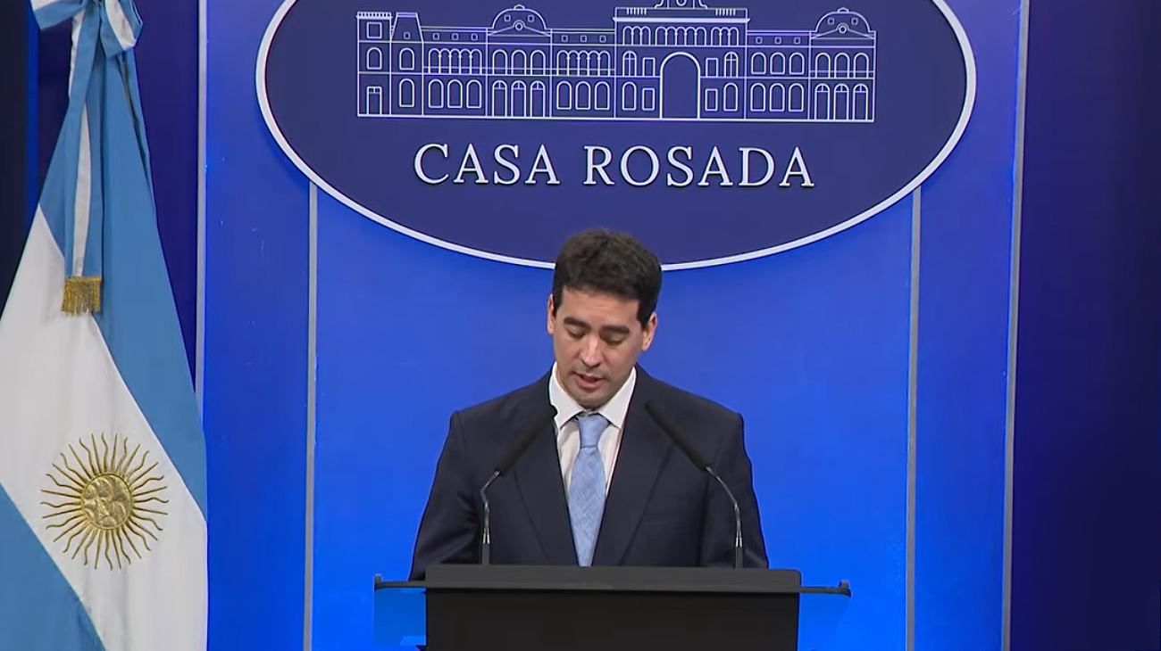 Ravier dijo que "bajando la inflación se resuelve el tema de las moras" y descartó un "plan platita"