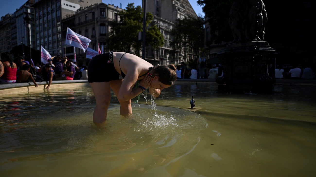Ola de calor: este lunes con alerta roja, naranja y amarilla en todo el país