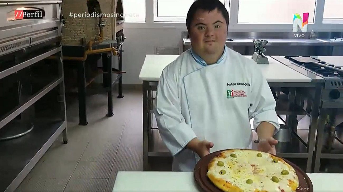 Mateo, el maestro pizzero con Síndrome de Down que es un ejemplo de superación