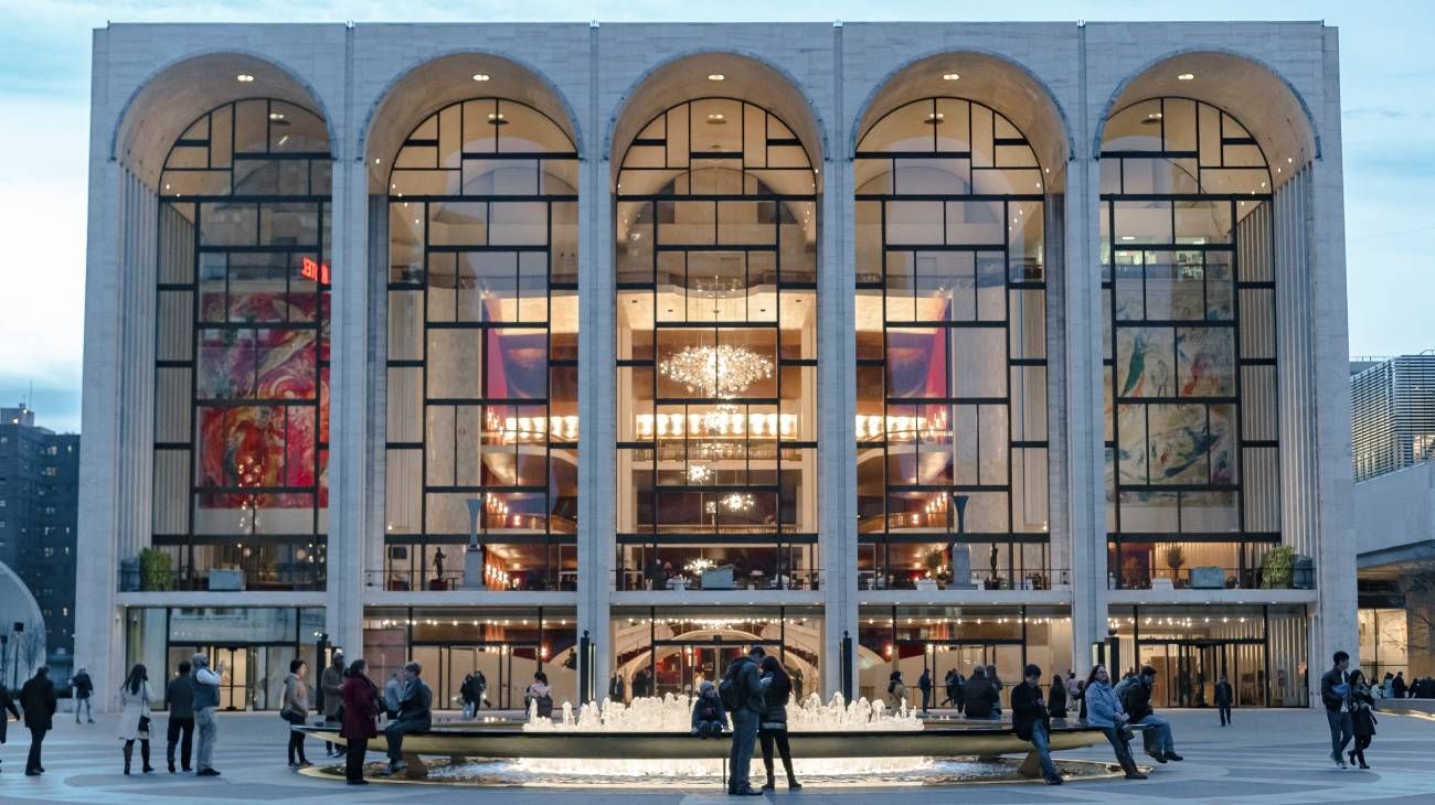 La crisis del MET de New york: problemas financieros, despidos y venta de piezas únicas