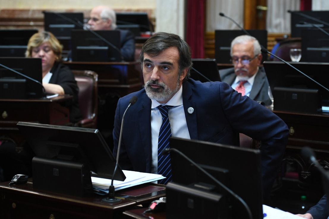 Esteban Bullrich: "La reforma demanda un debate más profundo"