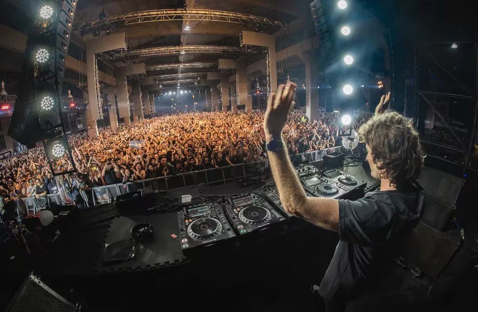 El DJ Hernán Cattaneo posteó un mensaje por la muerte de una mujer tras el show de Forja