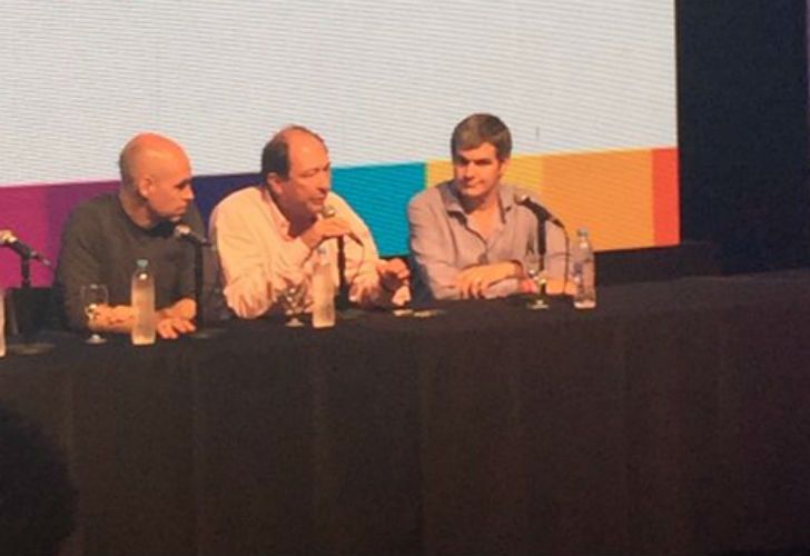 Sanz: "Exigimos al Gobierno que empiece a dar datos oficiales"