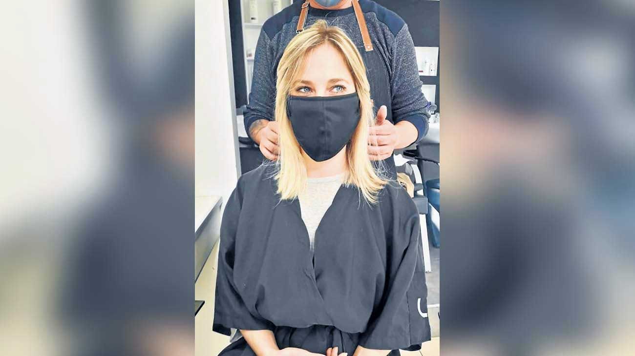 Reabren las peluquerías con un protocolo "de alto costo"