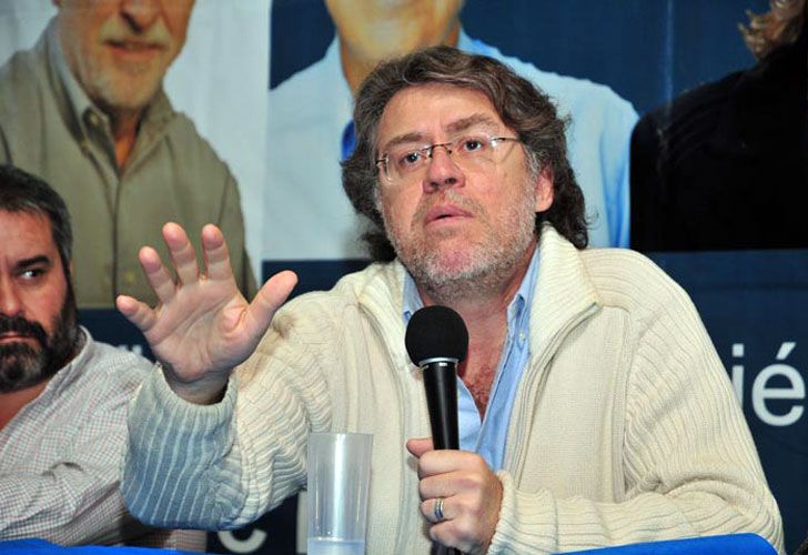 Carta Abierta invitó a Scioli a debatir dentro del espacio