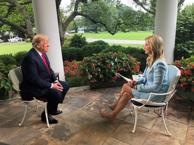 Donald Trump: "Si me acusaran políticamente, los mercados colapsarían"