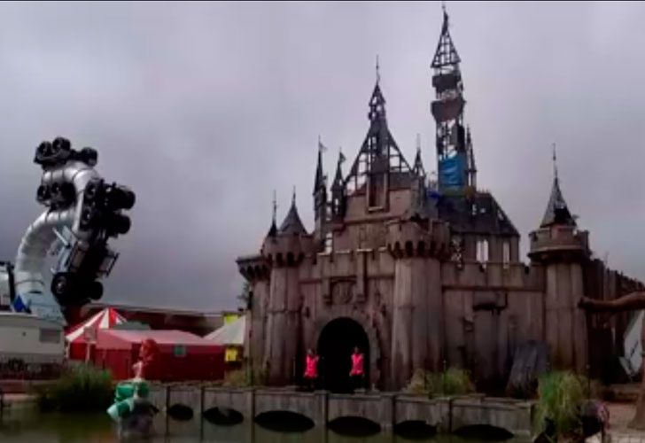 Dismaland, el hermano macabro de Disneyland