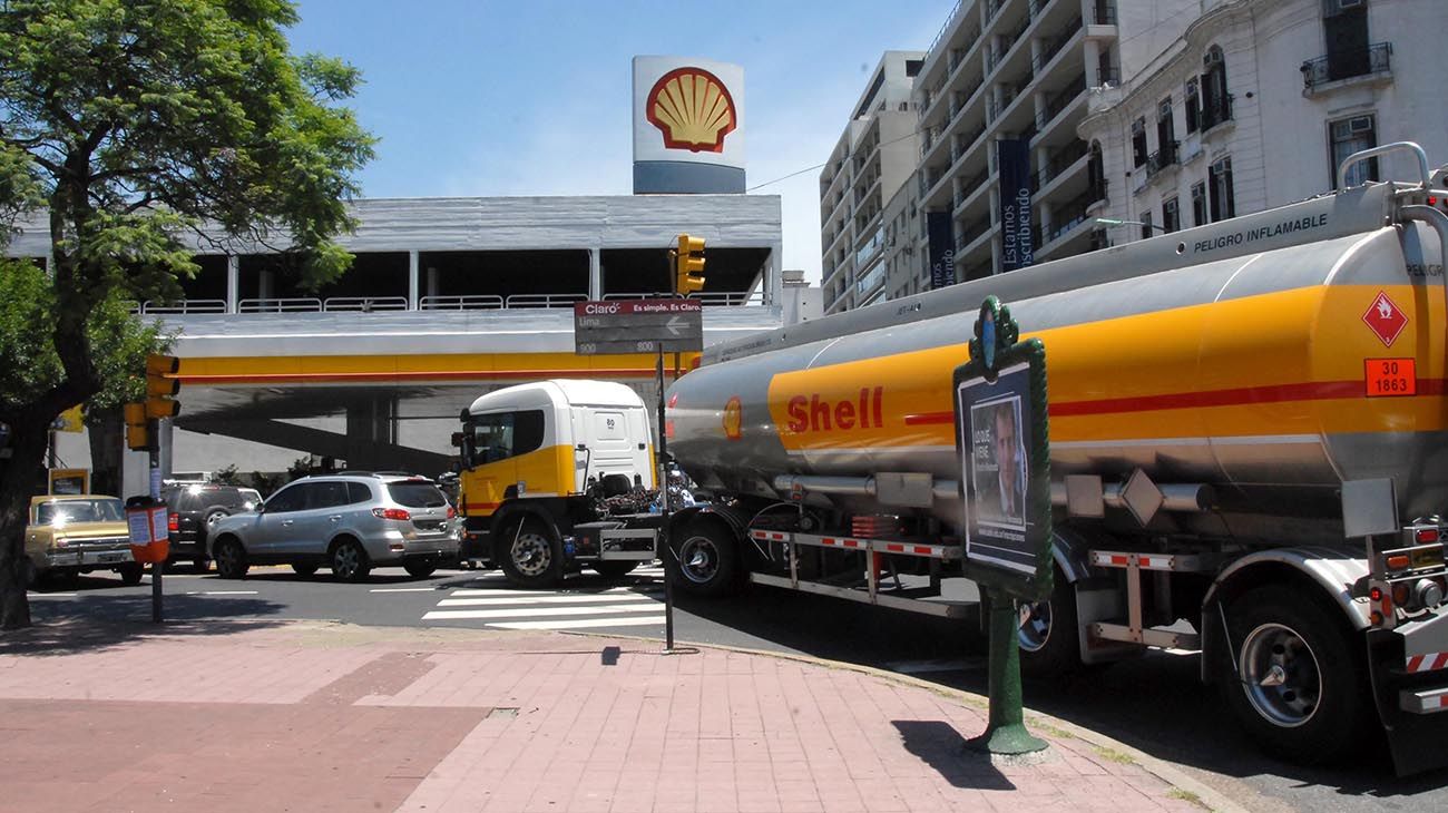 Preocupación porque las petroleras restringen la entrega de combustibles