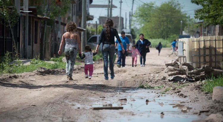 Gran Córdoba: casi la mitad de la población es pobre, según el INDEC