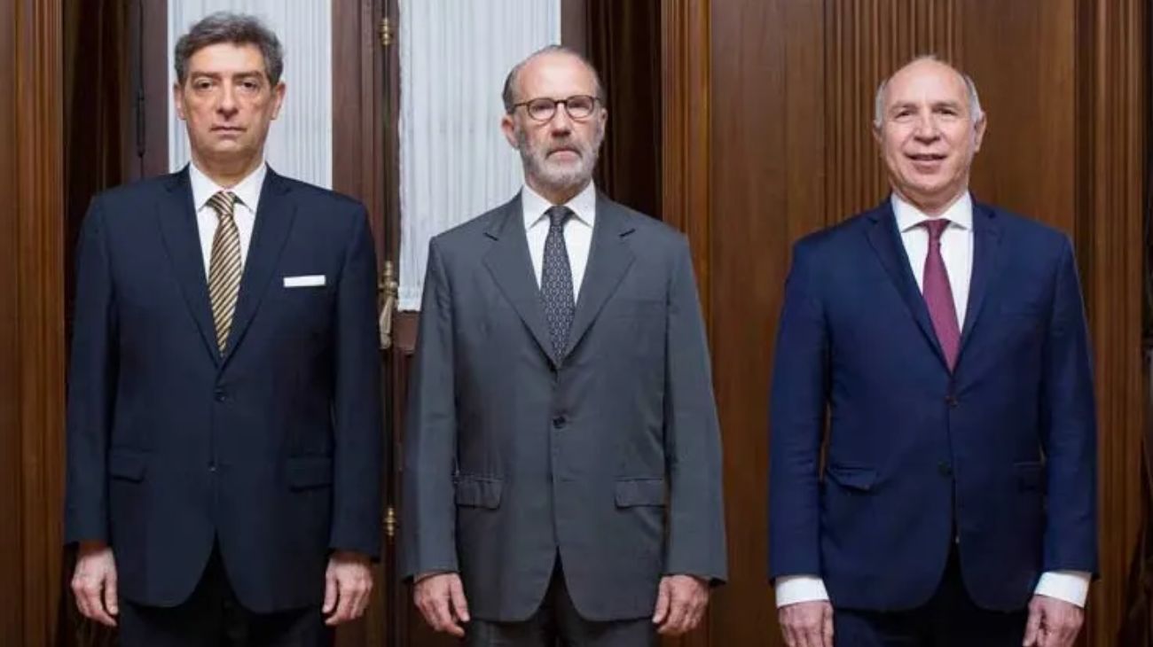 Tras el rechazo de Ficha Limpia, un senador afín al Gobierno presentó un proyecto para ampliar la Corte Suprema