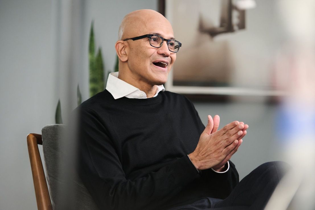 El CEO de Microsoft afirmó que la Inteligencia Artificial es un “maremoto” grande como Internet