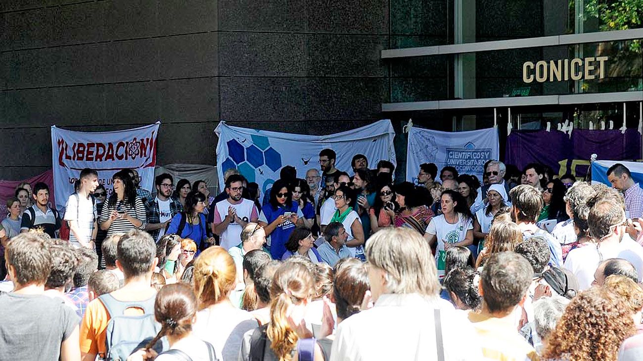 La crisis de la ciencia argentina va mucho más allá del Conicet