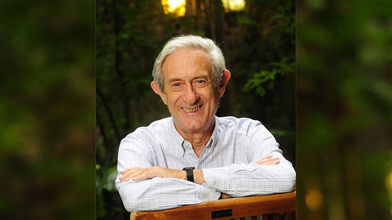 Para Juan Llach, el dólar a $40 "es mucho más competitivo"
