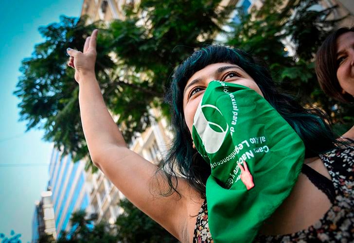 8M: batallar la paridad junto a los hombres