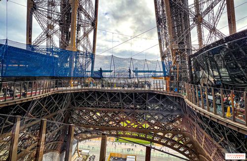 La Torre Eiffel inauguró el "vértigo de la torre" con visitas únicas: ¿en qué consiste?