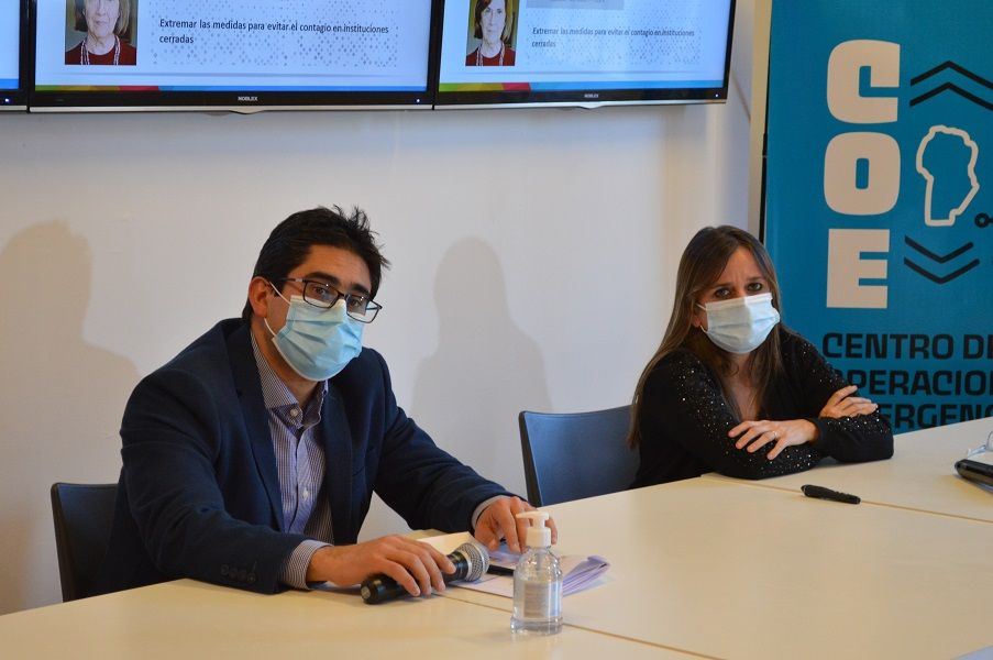 Salud: con menos exposición de Cardozo, Barbás desactivó crisis por vacunas VIP