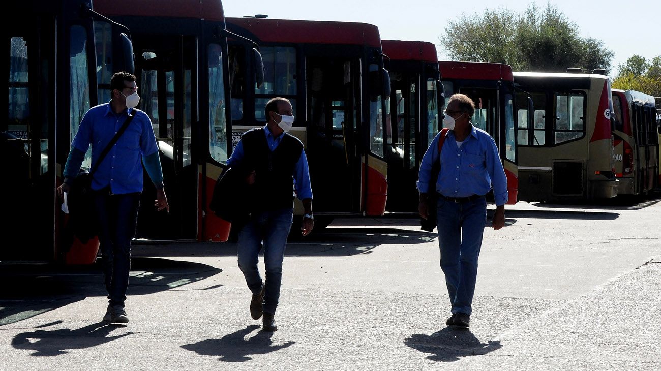 Cuarentena en Buenos Aires: un día arriba y abajo de la histórica línea 60