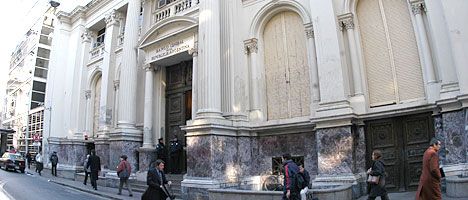 El Gobierno tomó U$S 2174 millones de reservas para pagar deuda