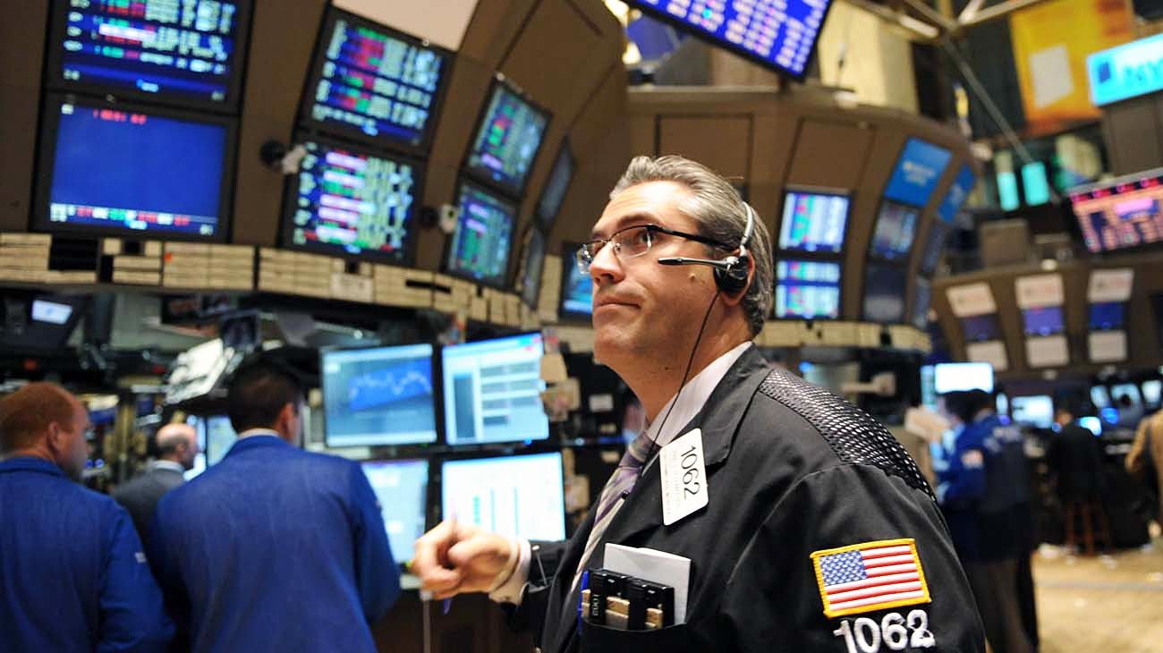 'Viernes negro' financiero: el dólar blue trepó a su valor máximo de 2021
