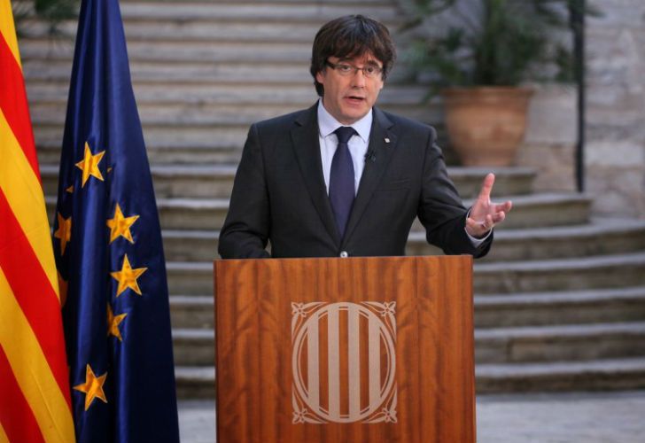 Puigdemont no se da por destituido: "Seguiremos trabajando para construir un país libre"