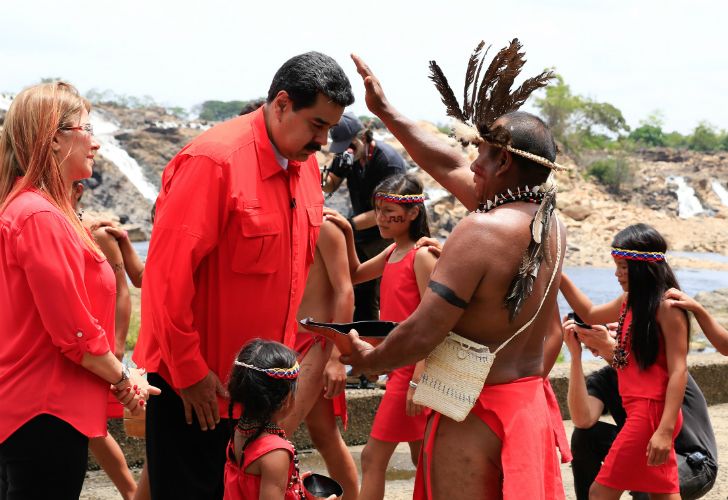 La campaña electoral de Maduro empezó con un ritual chamánico