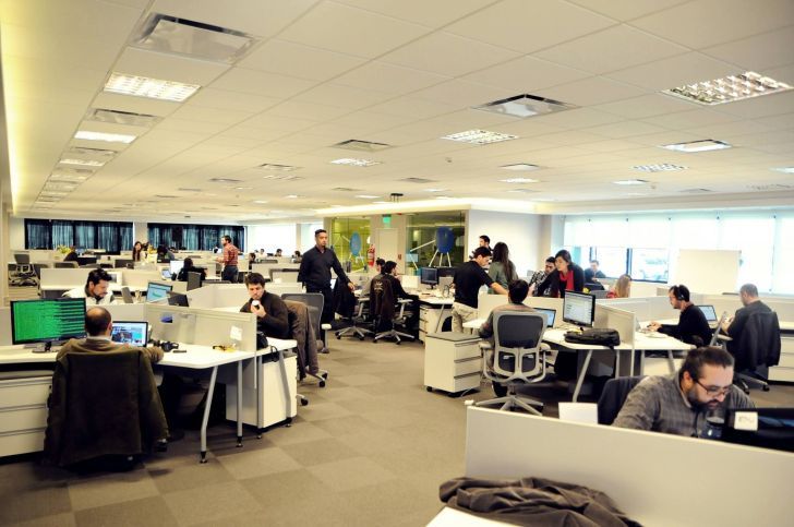 Software: prevén que la ley de economía del conocimiento triplicaría el empleo