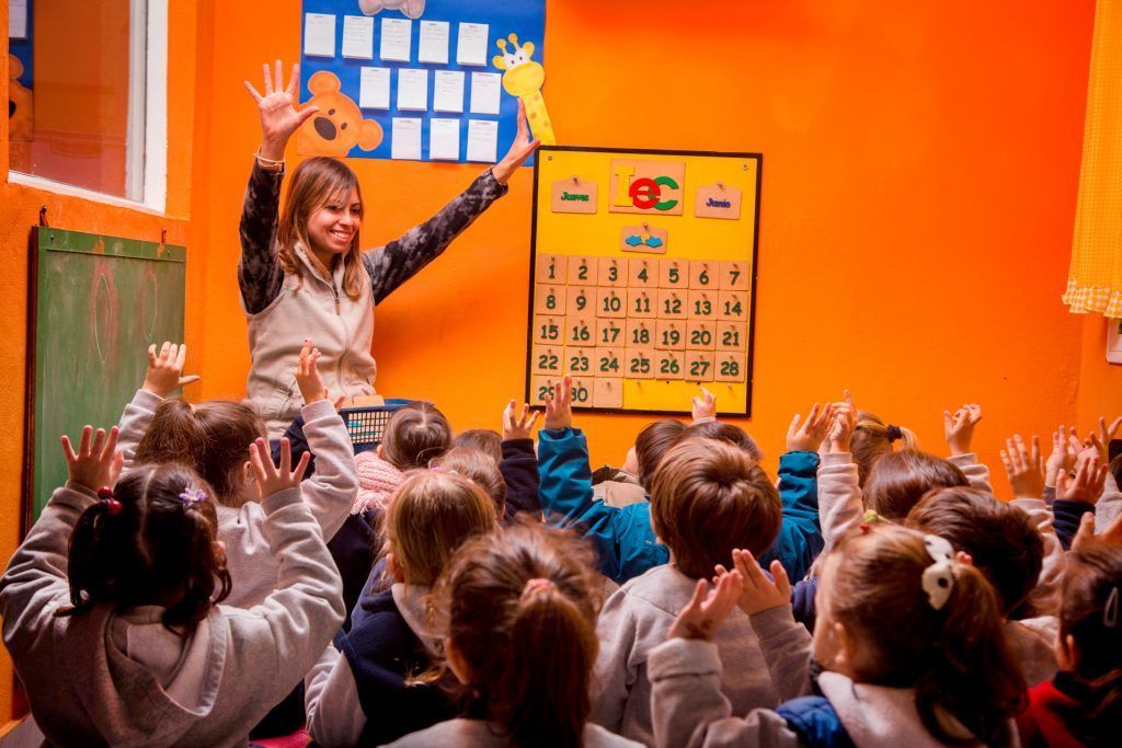 El Ministerio de Educación de Córdoba convoca a consultas públicas para reformar los planes de estudio