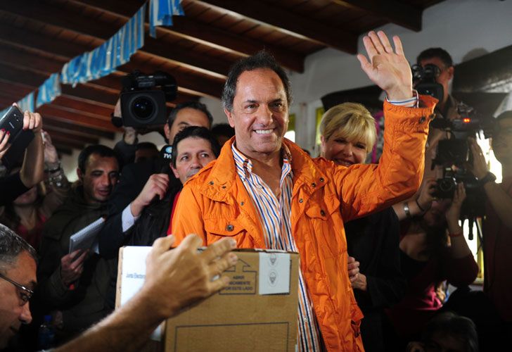 "Con más fe y esperanza que nunca", las palabras de Scioli al cierre de los comicios