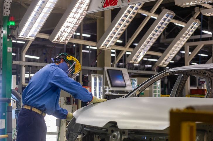 Industriales afirman que si no destraban importaciones se desploma la economía