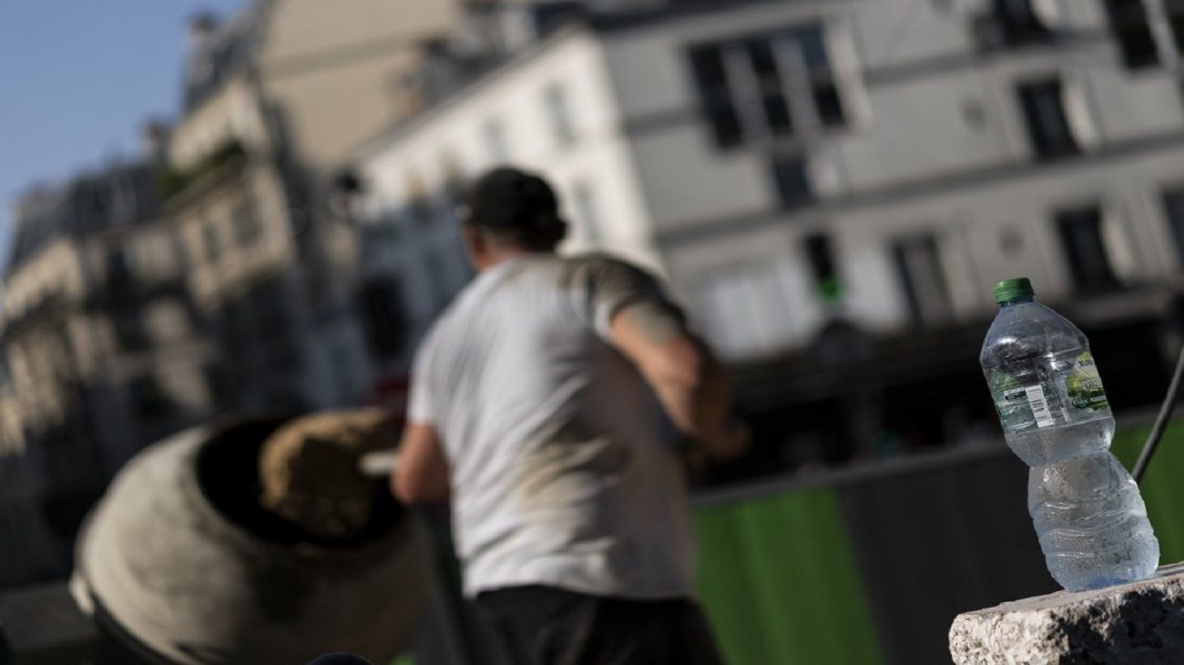 La ola de calor arrasa Europa: en España hay dos muertos y en Francia llegó al récord
