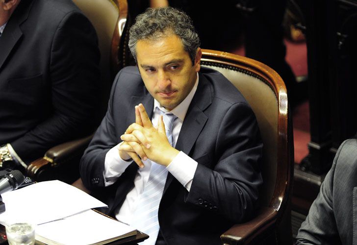 Larroque: "No nos preocupa la re-reelección"