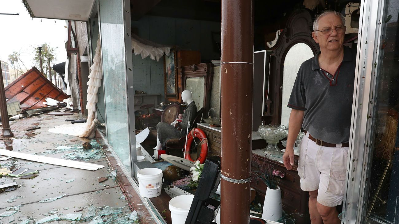 El huracán Michael tocó tierra en Florida, dejando un muerto y graves destrozos