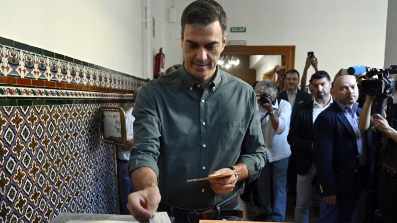 Antonio Maestre: "Pedro Sánchez consiguió movilizar a la izquierda para poder sobrevivir"