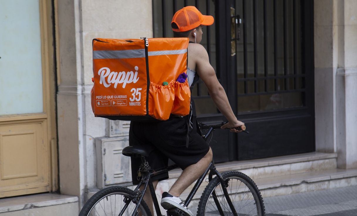 En qué consiste el polémico proyecto de ley para regular a las apps de delivery