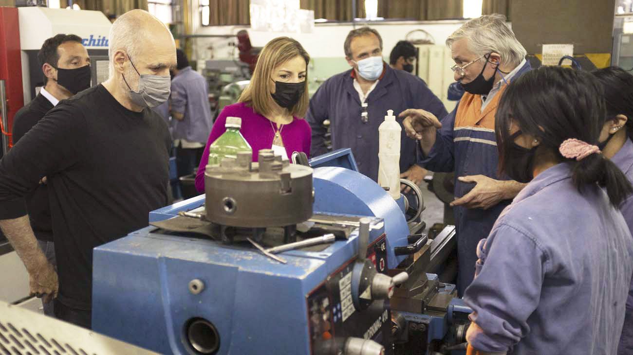 Para egresar, los alumnos de 5° año deberán hacer prácticas laborales