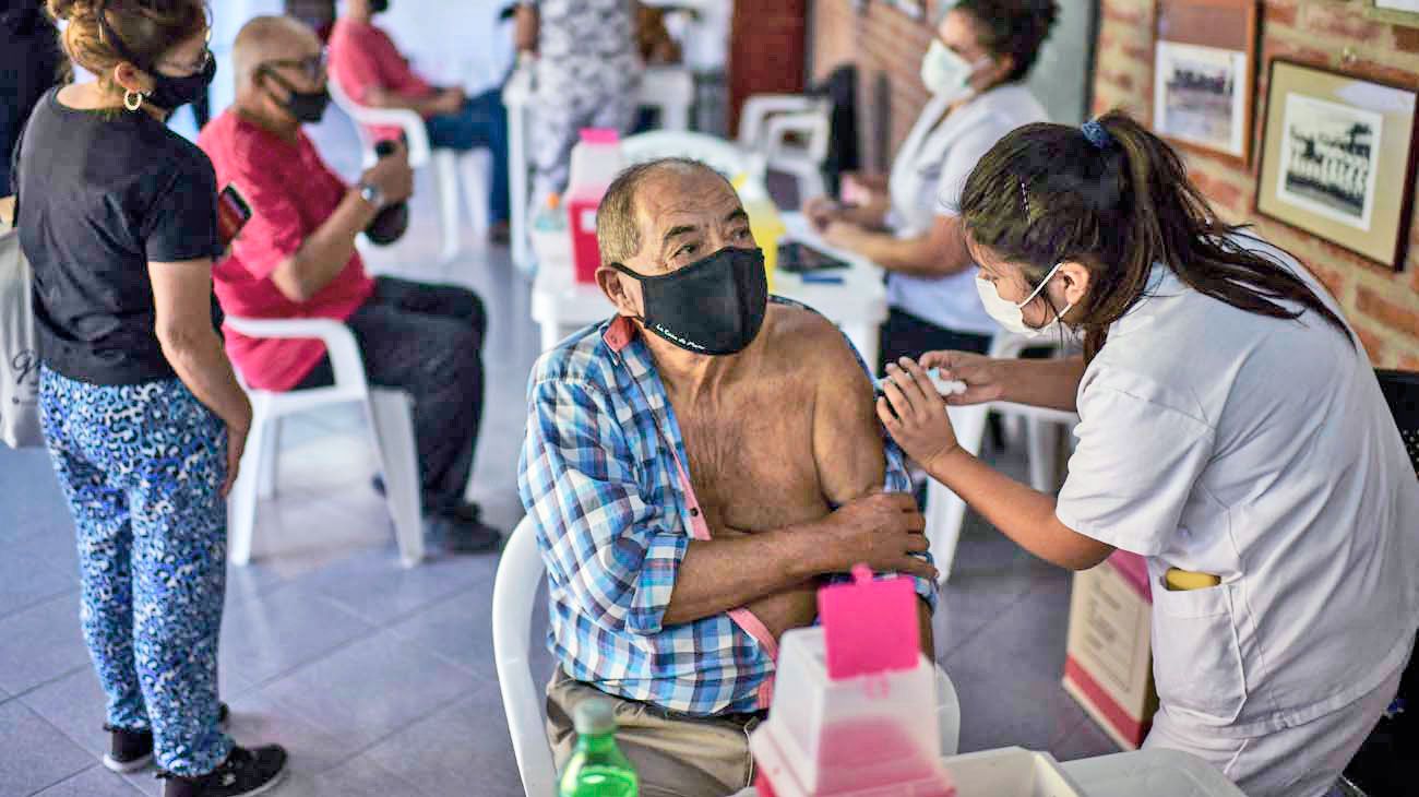 Los medios deben ser cautos al informar sobre las vacunas