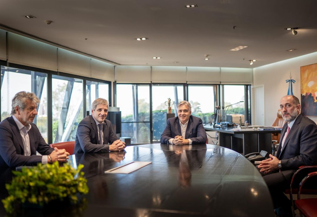 Cumbre Llaryora - Caputo: acercamiento y gestos positivos en una semana clave para la Provincia