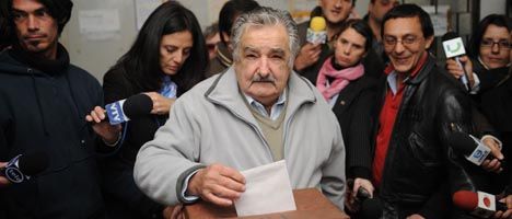 Papelón en Uruguay: Mujica no pudo votar