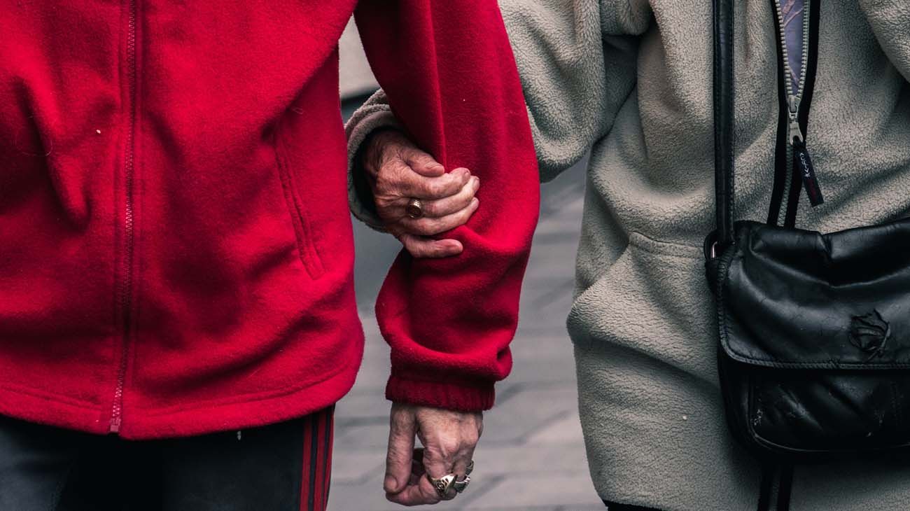 Una de cada cuatro personas mayores vive en hogares con pobreza estructural