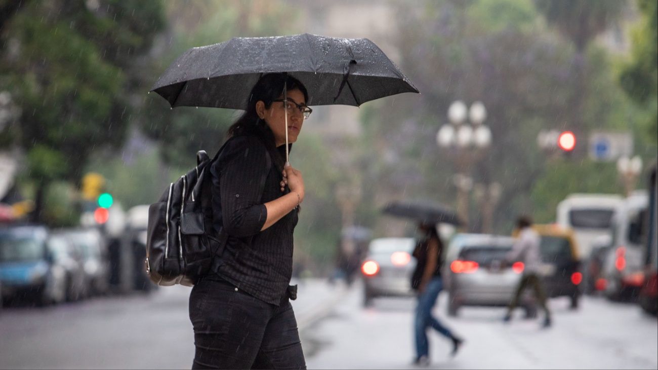 Clima en Rosario: Alerta amarilla por tormentas de variada intensidad y marcado descenso térmico