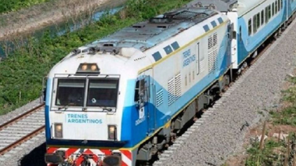 Este lunes ponen en venta los pasajes de tren a la Costa: cuánto cuesta ir Mar del Plata en primera y pullman