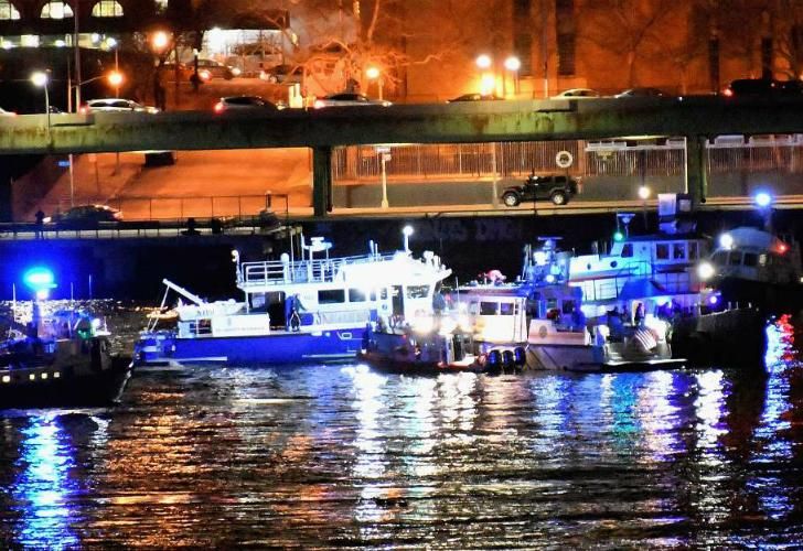 Video | Cinco muertos al caer un helicóptero en Nueva York
