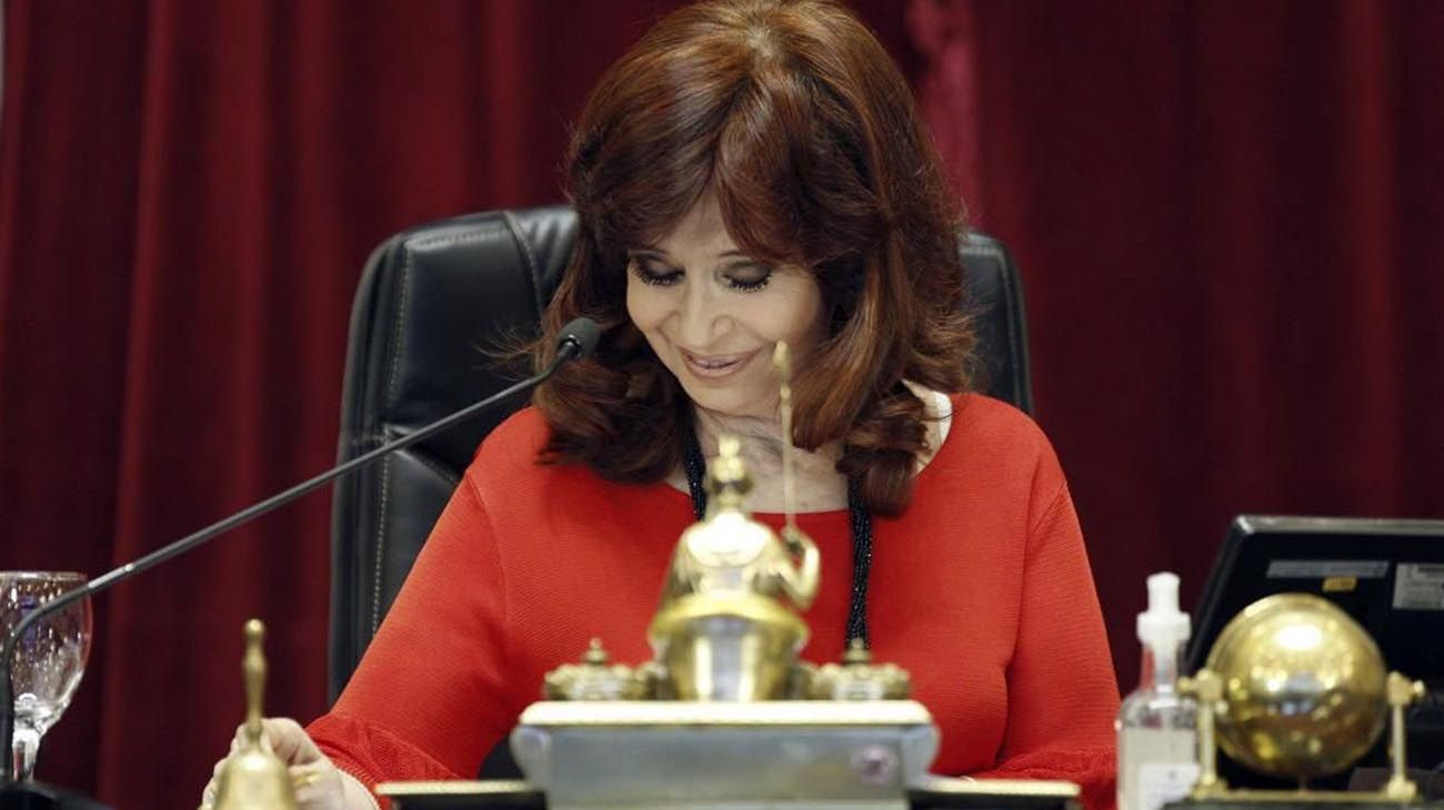 Cristina Kirchner, en off: "¿A qué hora cierra Rapanui?"