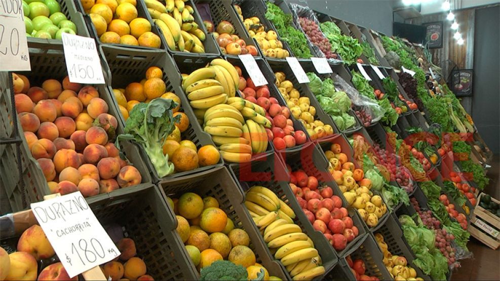 Tendencia: verdulerías reconvertidas en supermercados