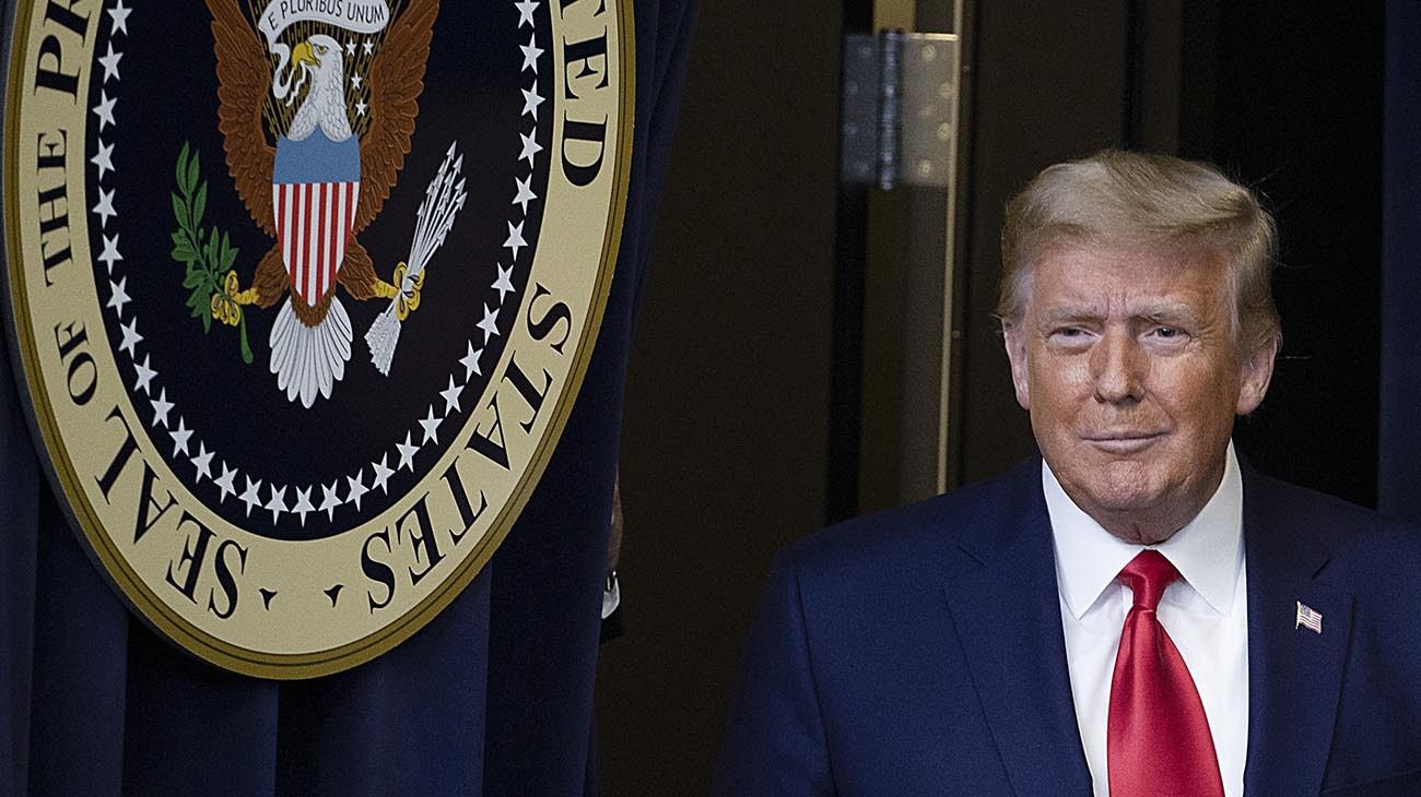 America first: Trump decreta prioridad de EEUU para recibir vacunas estadounidenses