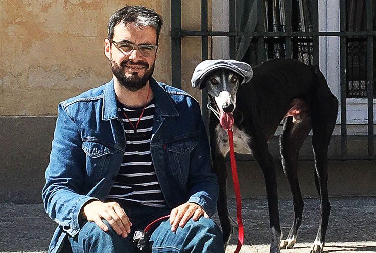 “Nunca imaginamos que la gente se iba a disfrazar con un mono rojo y la careta”