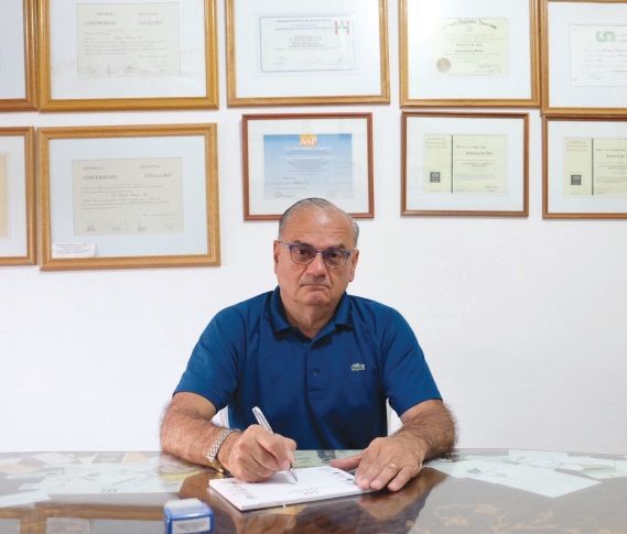 Escuela solidaria y gratuita para la vida, la persona y la salud