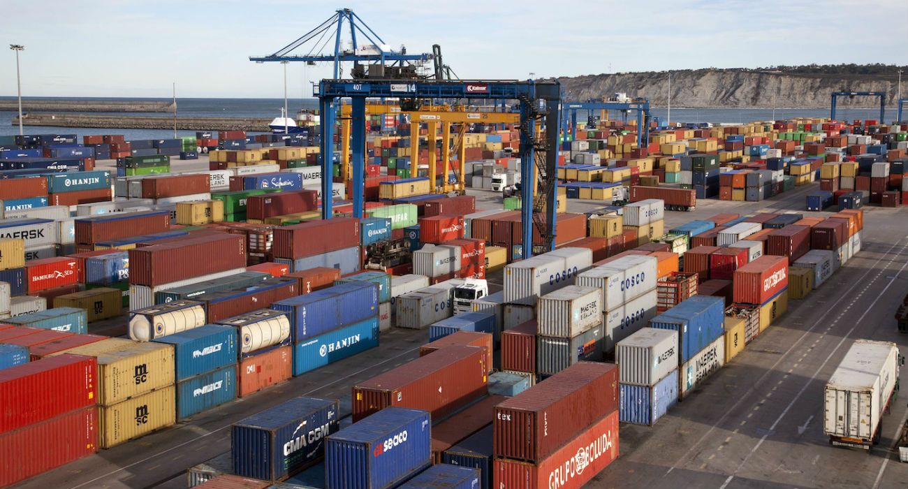 El déficit comercial ascendió a 1.285 millones de dólares, el más alto del año