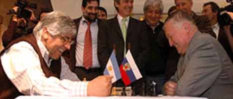 Moyano le empató a Karpov en ajedrez