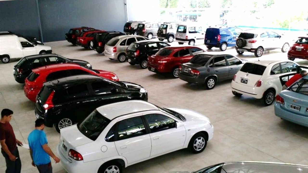 Las ventas en las concesionarias cayeron un 70% por la devaluación